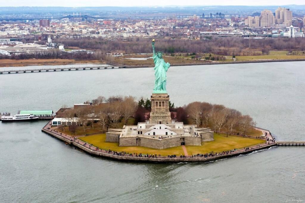 Swj 2Nd - Times Sq, Brooklyn Bridge, Lga In 15 Min Διαμέρισμα Νέα Υόρκη Εξωτερικό φωτογραφία